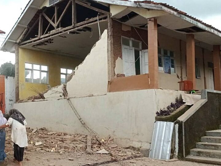 Indonesia: almeno uno studente e un insegnante tra le vittime del terremoto di magnitudo 5,6 che ha colpito Giava 