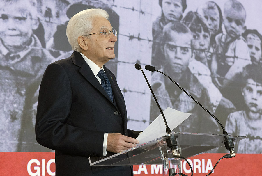 Giorno della memoria, Mattarella: “Razzismo, nazionalismo, autoritarismo sono tossine letali”
