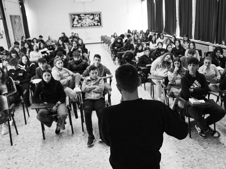 Cantautori nelle scuole, al Duchessa di Galliera Claudio Cabona parla della nascita del rap