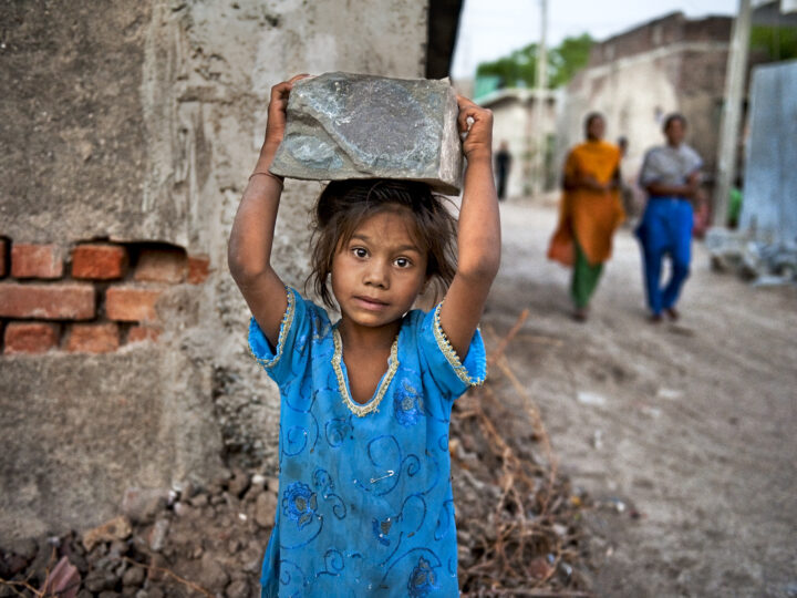  Steve McCurry  a Palazzo Ducale: un viaggio nell’innocenza