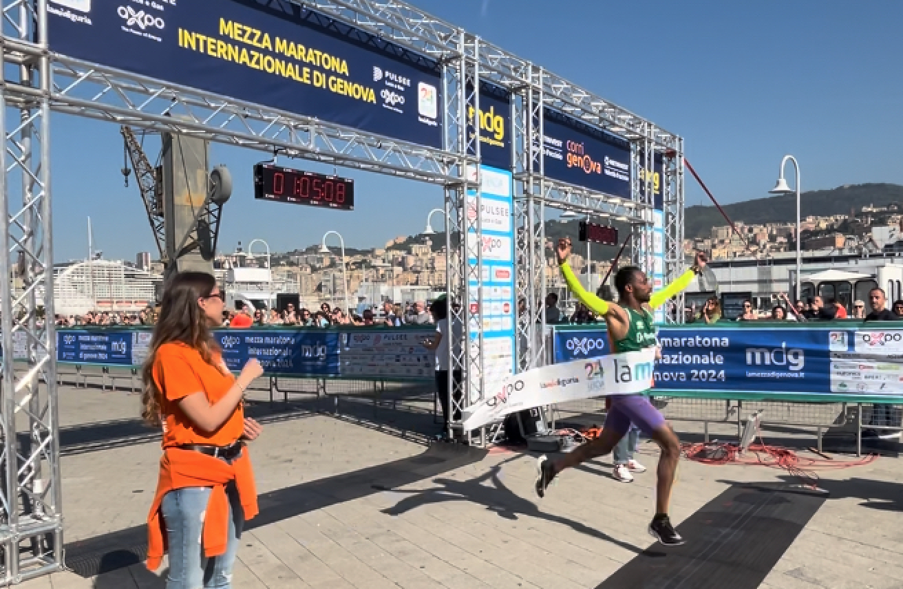 Mezza maratona internazionale di Genova: 21 chilometri e 10mila corridori