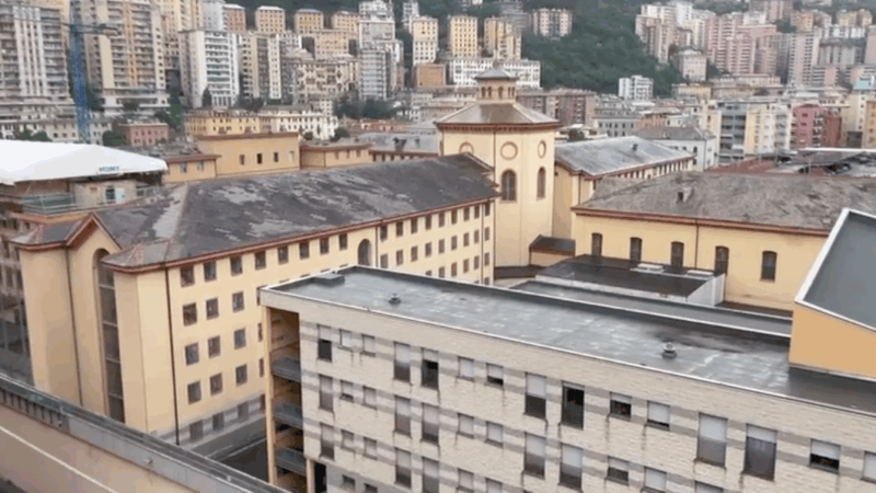 Caos nel carcere di Marassi: rivolta dei detenuti, almeno due feriti